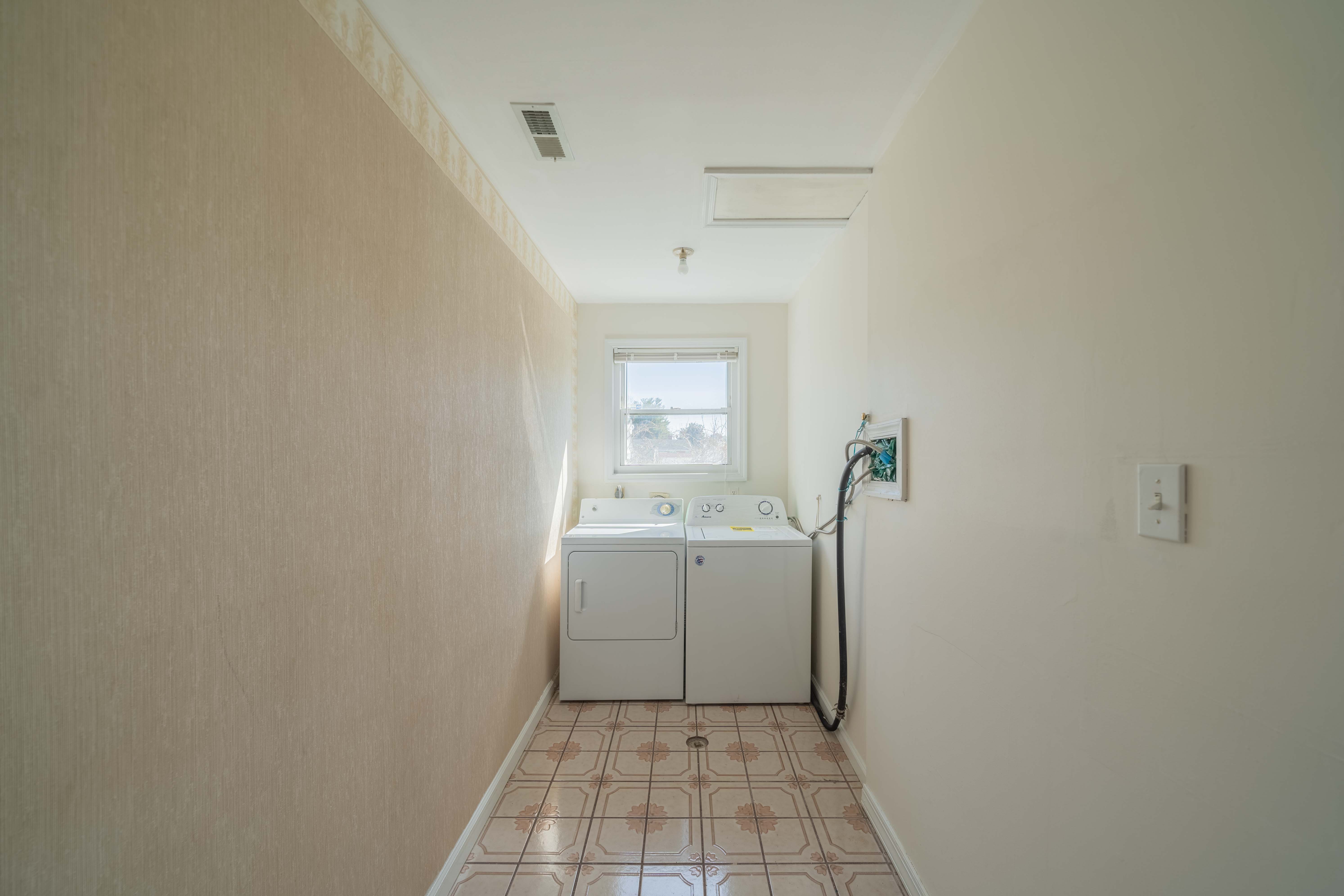 1909 York Road, Lutherville-Timonium, Maryland 21093, ,3 BathroomsBathrooms,Commercial Lease,Closed,York,1010015773