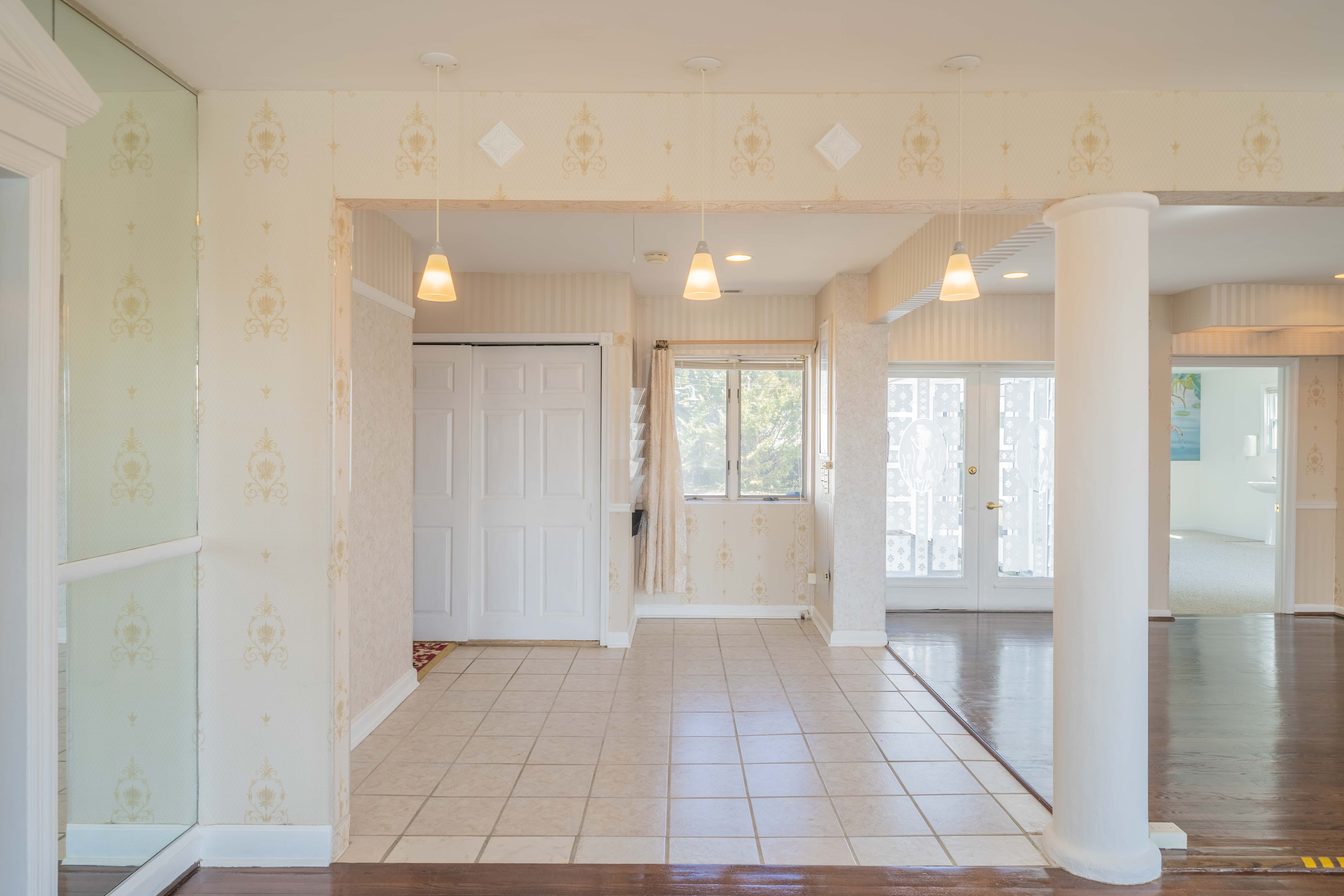 1909 York Road, Lutherville-Timonium, Maryland 21093, ,3 BathroomsBathrooms,Commercial Sale,Closed,York,1010015776