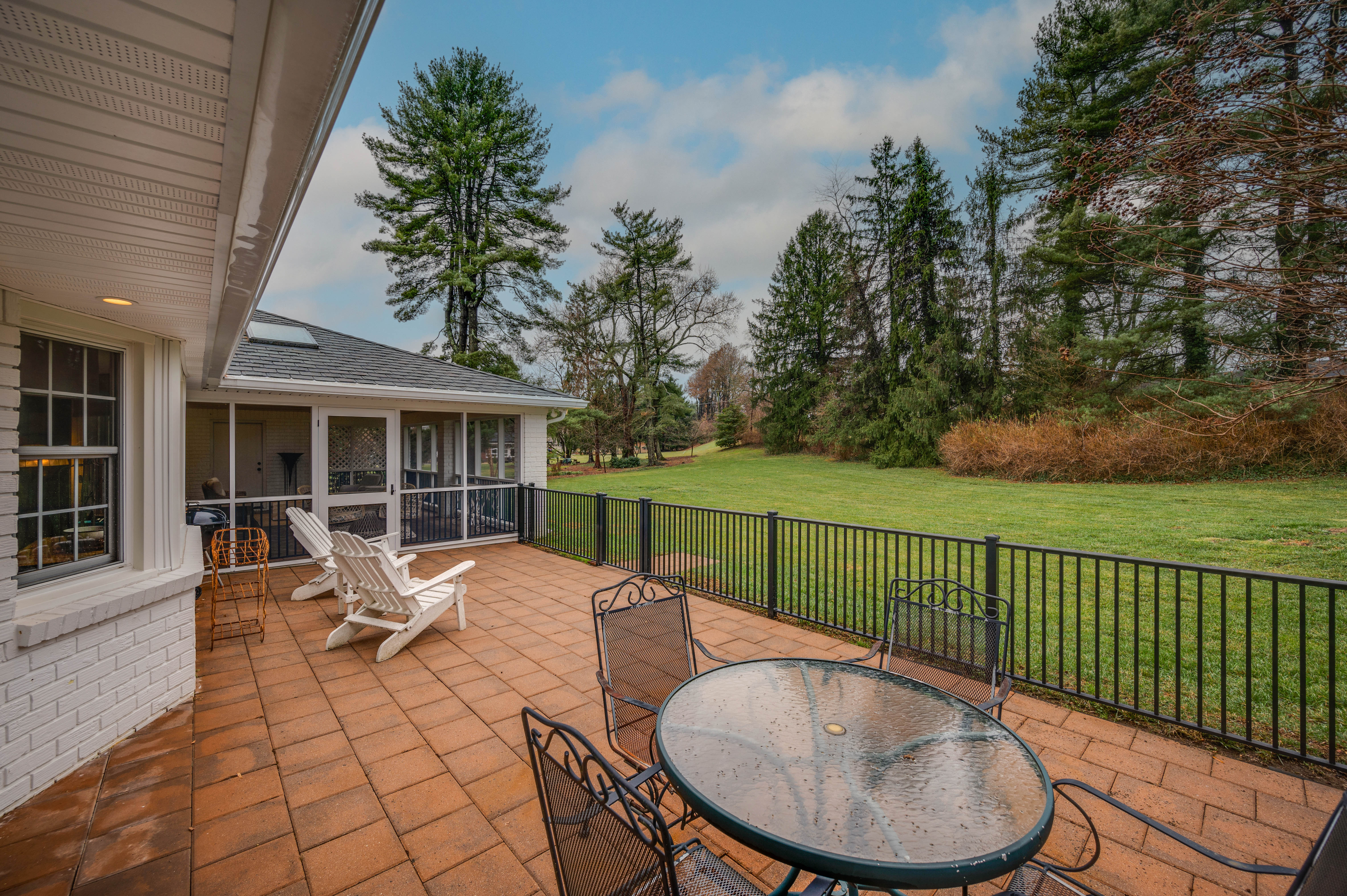 1915 LYDEN ROAD, LUTHERVILLE TIMONIUM, Maryland 21093, 3 Bedrooms Bedrooms, ,2 BathroomsBathrooms,Residential,Closed,LYDEN,0,MDBC2116278